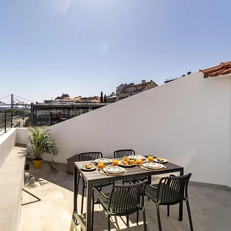 Whome Brand New Lisbon Rooftop With River View Exterior photo