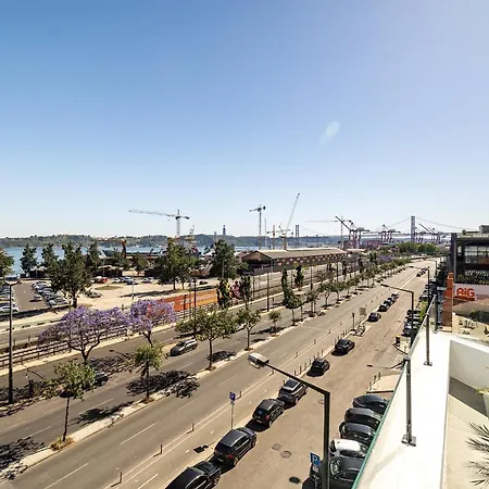 Whome Brand New Lisbon Rooftop With River View Exterior photo
